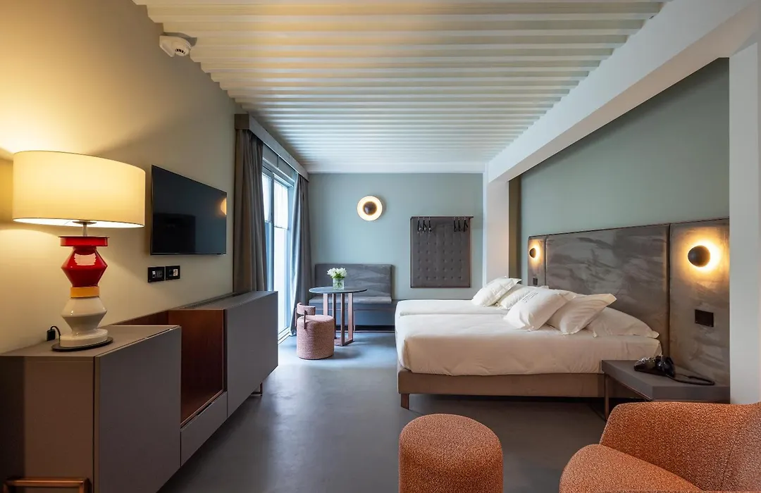 Vis Urban Suites & Spa - Boutique Hotel-1